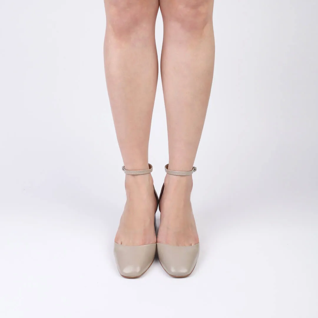 LAVERNE - ankle strap pumps