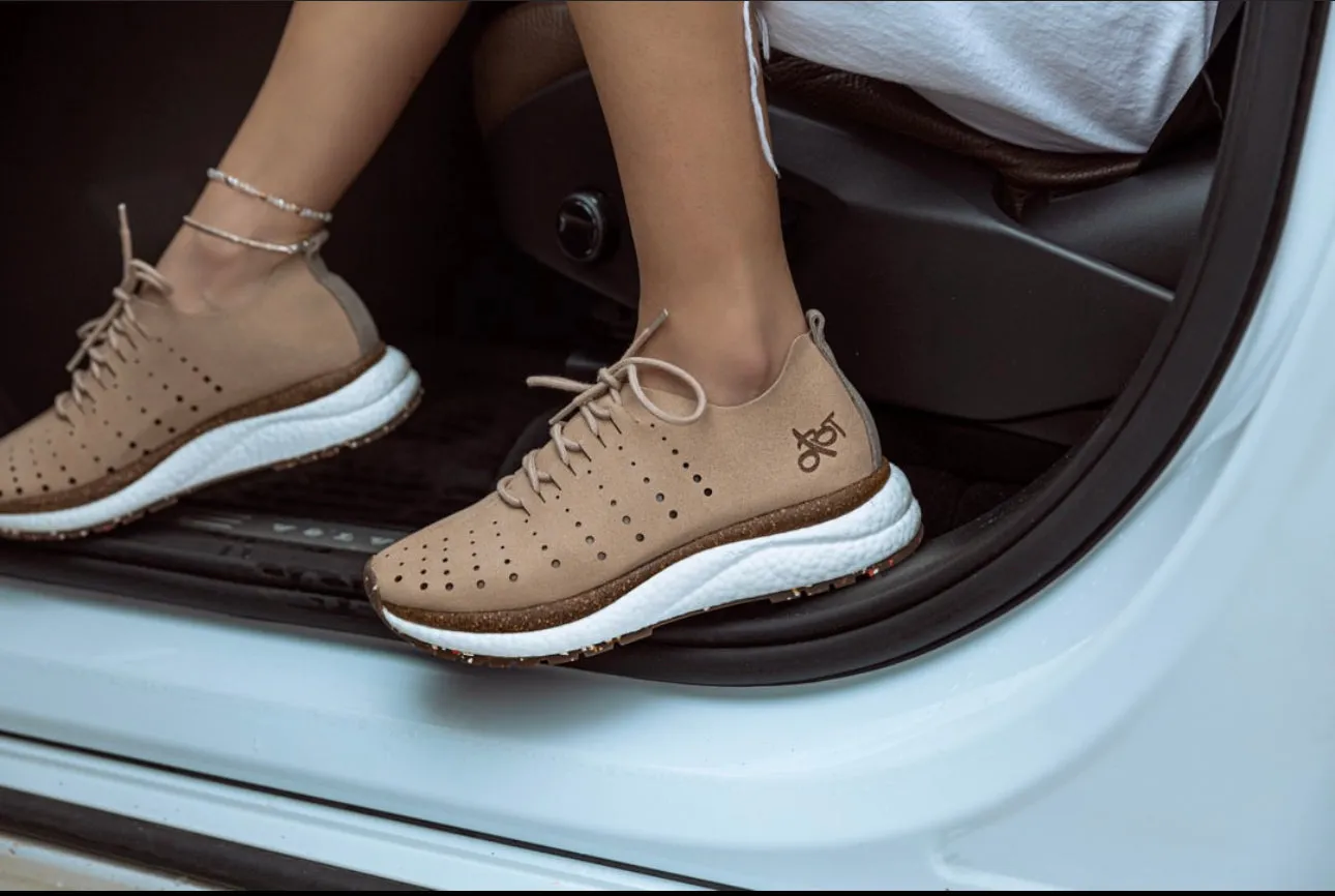 OTBT - ALSTEAD in BEIGE Sneakers